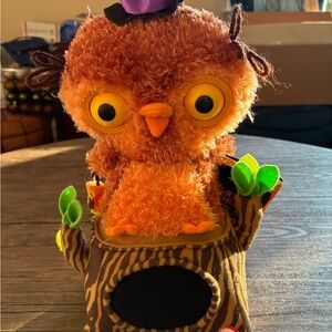 Singing Owl with Light Up Trunk - Who’s Watching Me